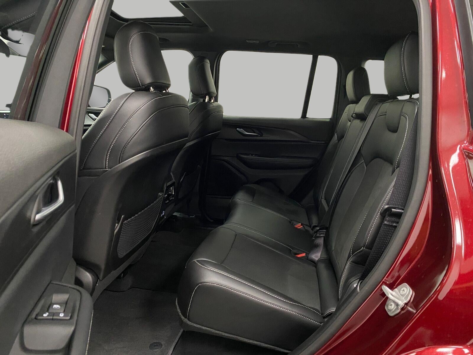 2025 Jeep Grand Cherokee Altitude X 4x4
