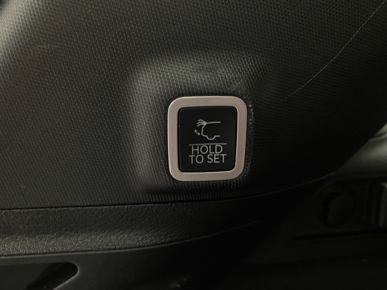 2024 Jeep GRAND CHEROKEE SPORT UTILITY