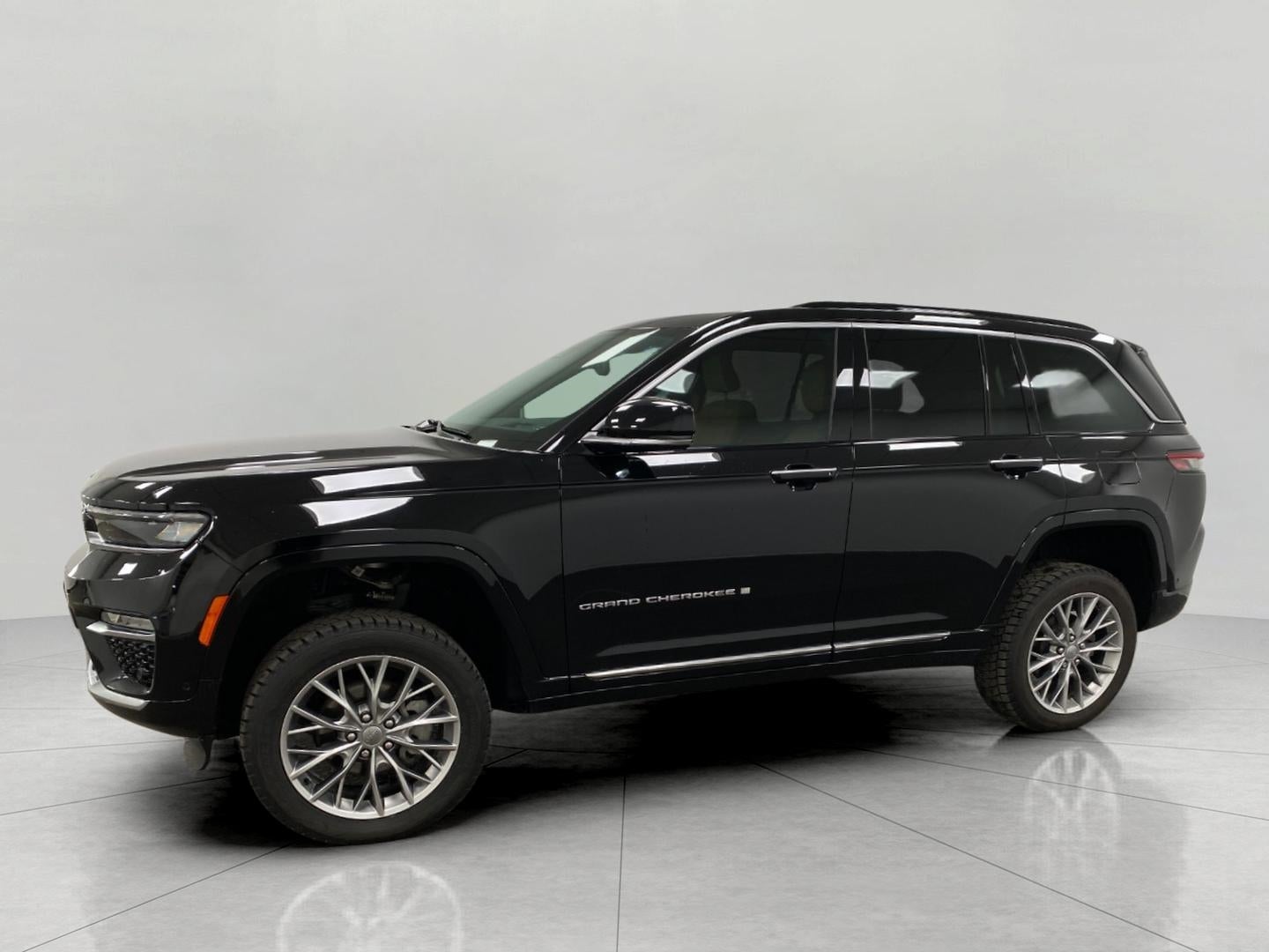 2024 Jeep GRAND CHEROKEE SPORT UTILITY