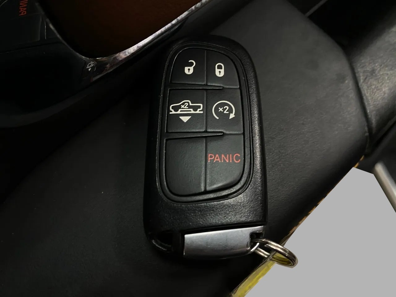 2015 RAM 1500 4WD Crew Cab 140.5 Laramie Longhorn