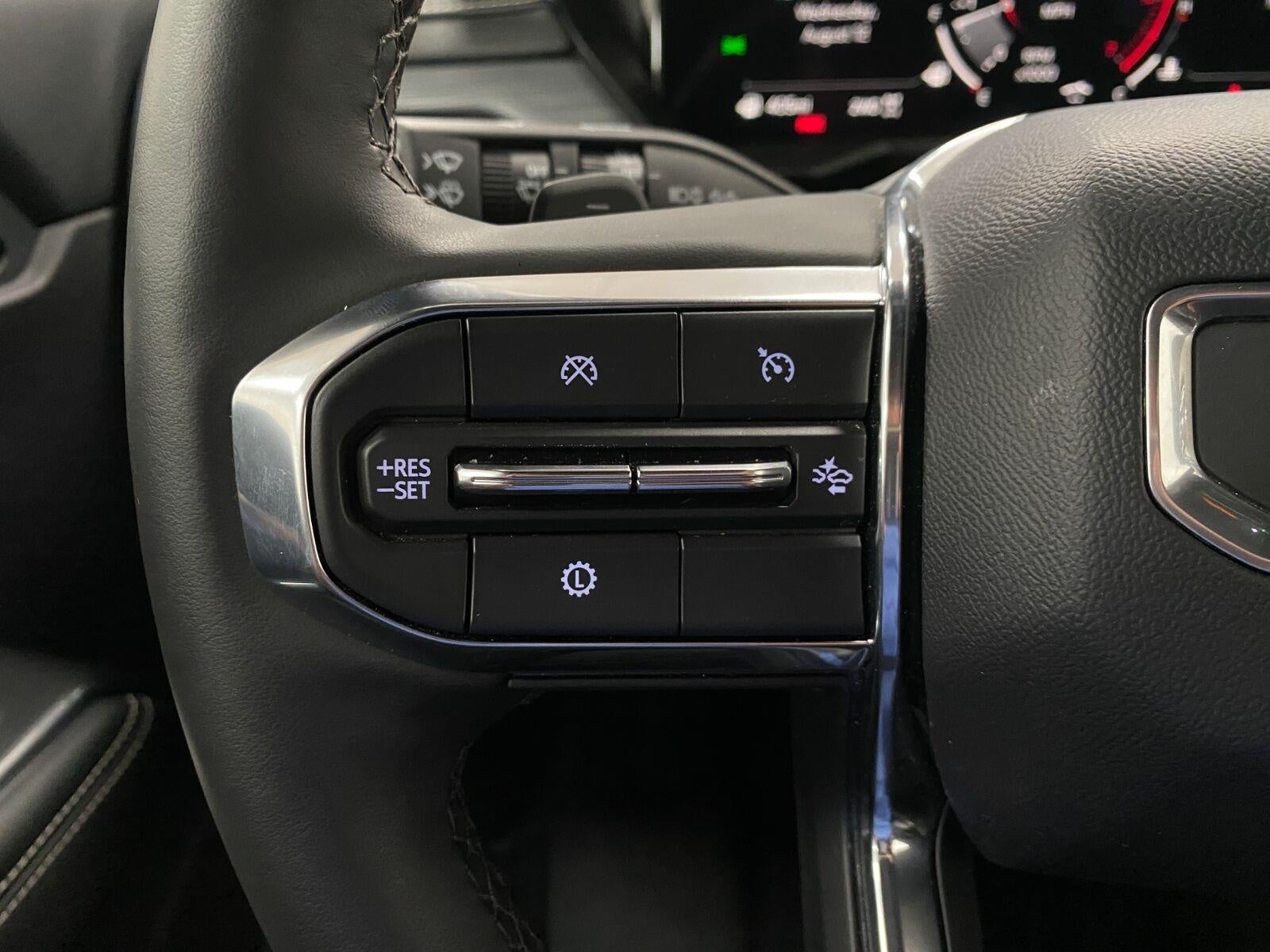 2025 GMC Acadia AWD 4dr Elevation