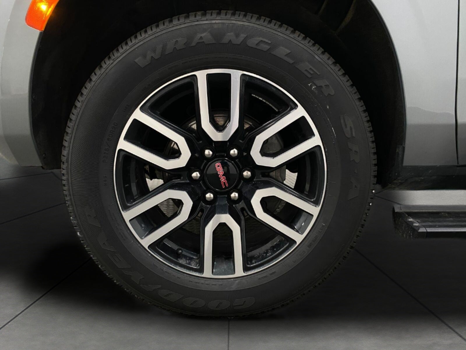 2024 GMC Yukon 4WD 4dr AT4