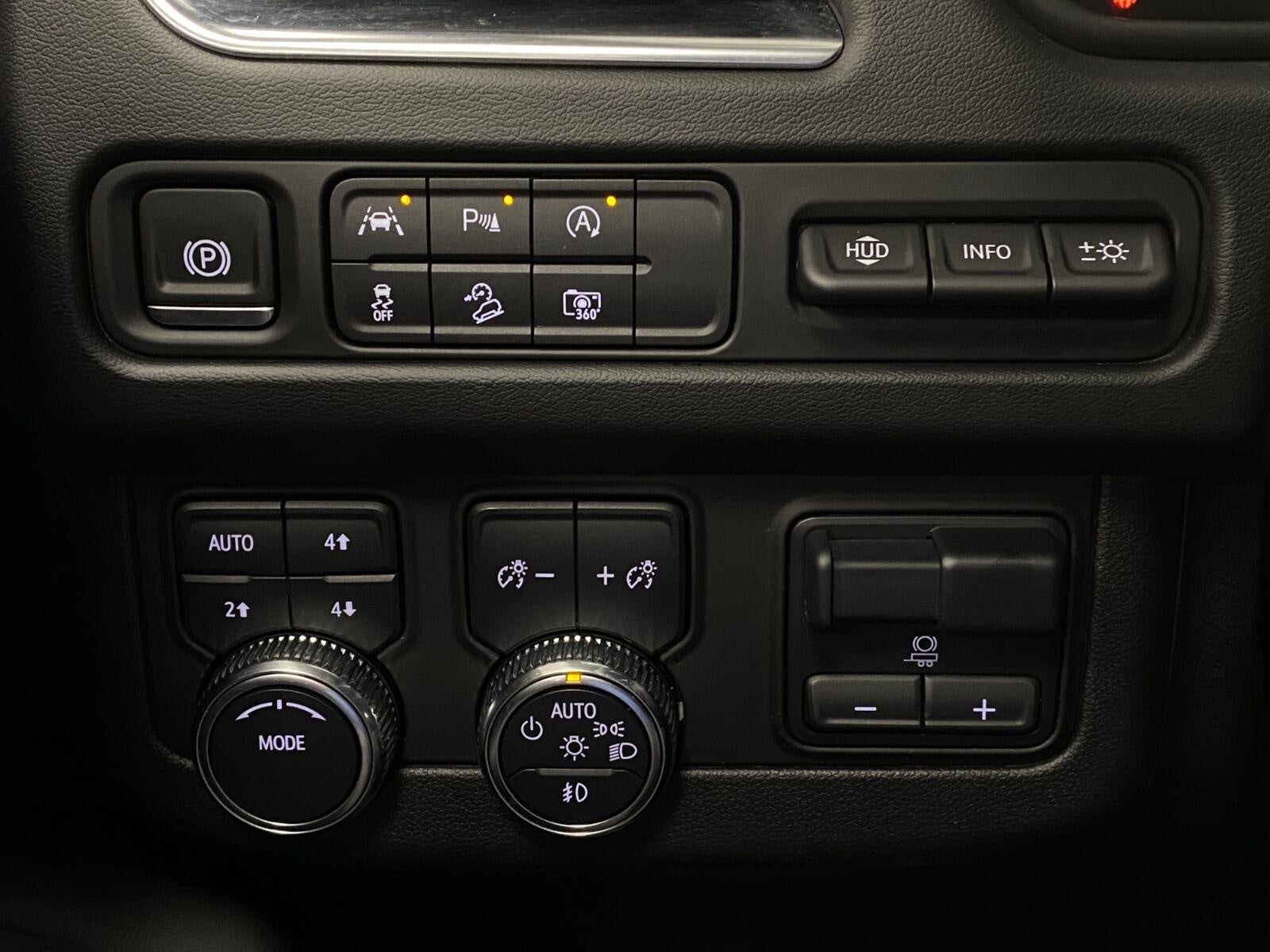 2024 GMC Yukon 4WD 4dr AT4