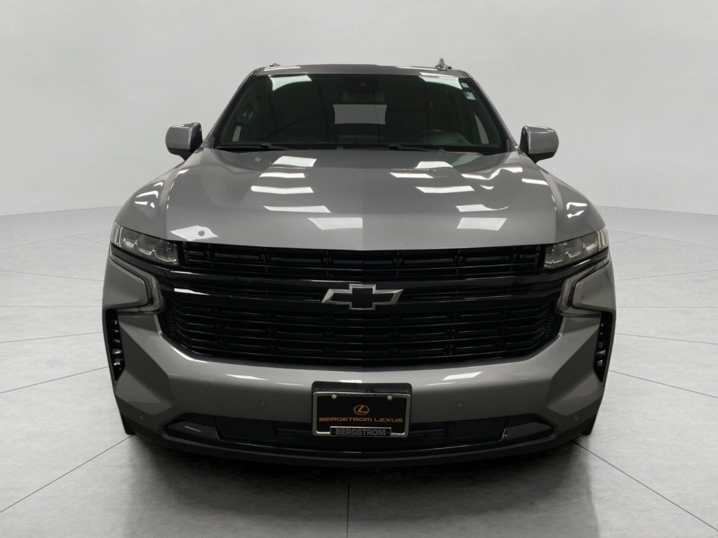 2023 Chevrolet Suburban 4WD 4dr RST