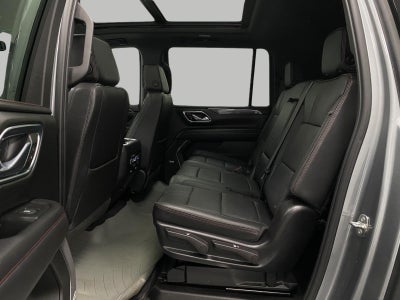 2023 Chevrolet Suburban 4WD 4dr RST