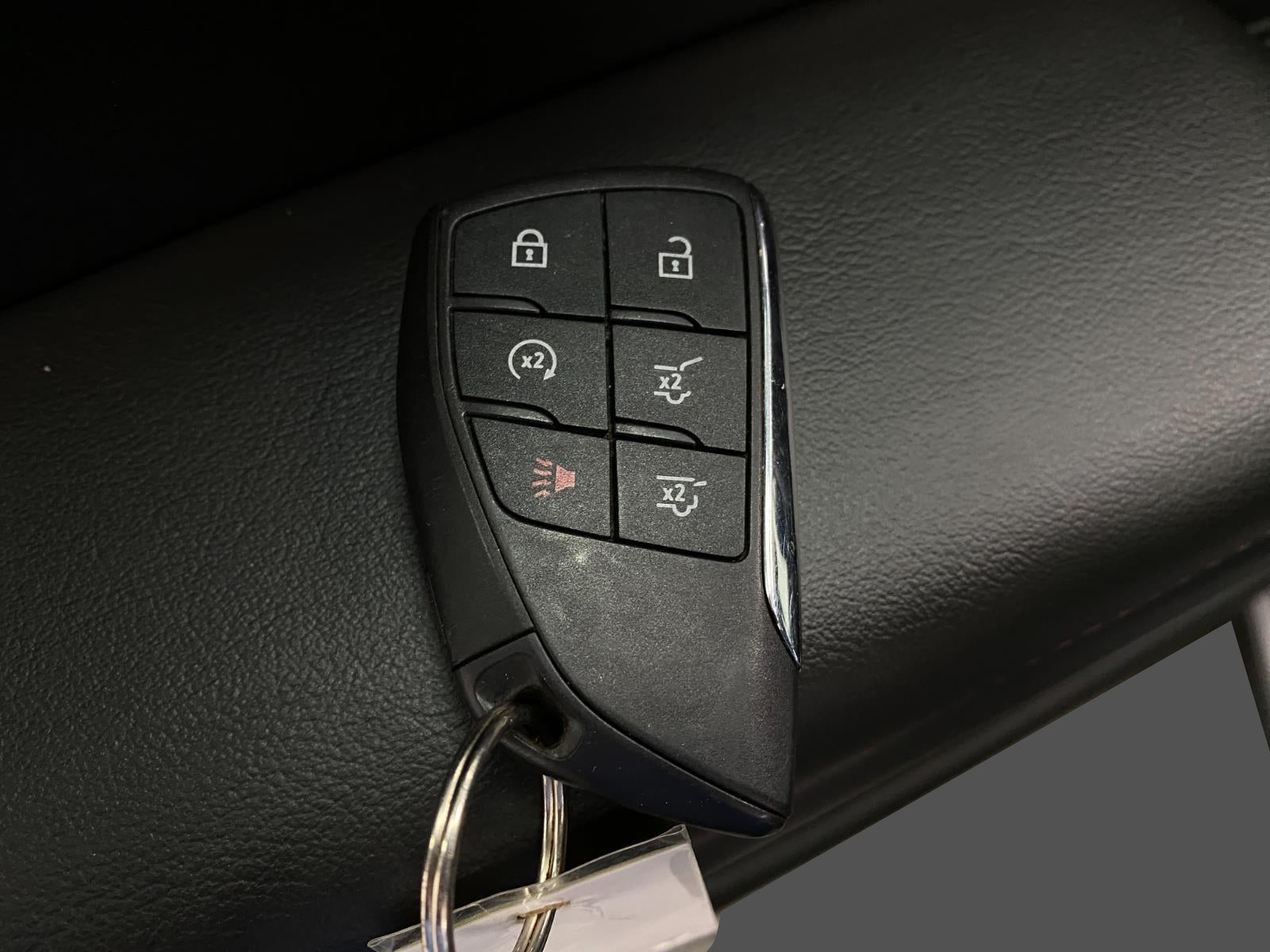 2023 Chevrolet Suburban 4WD 4dr RST