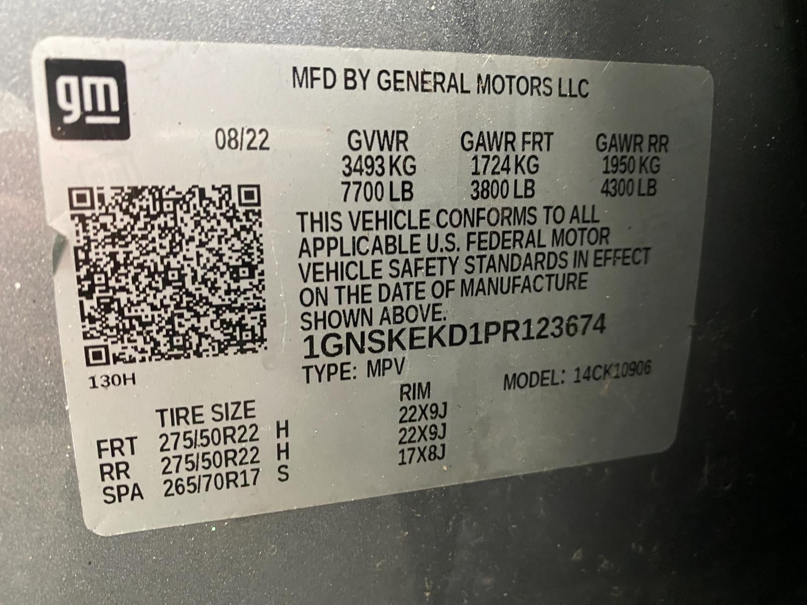2023 Chevrolet Suburban 4WD 4dr RST