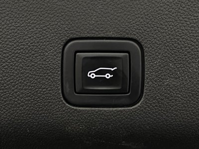 2023 Chevrolet Suburban 4WD 4dr RST