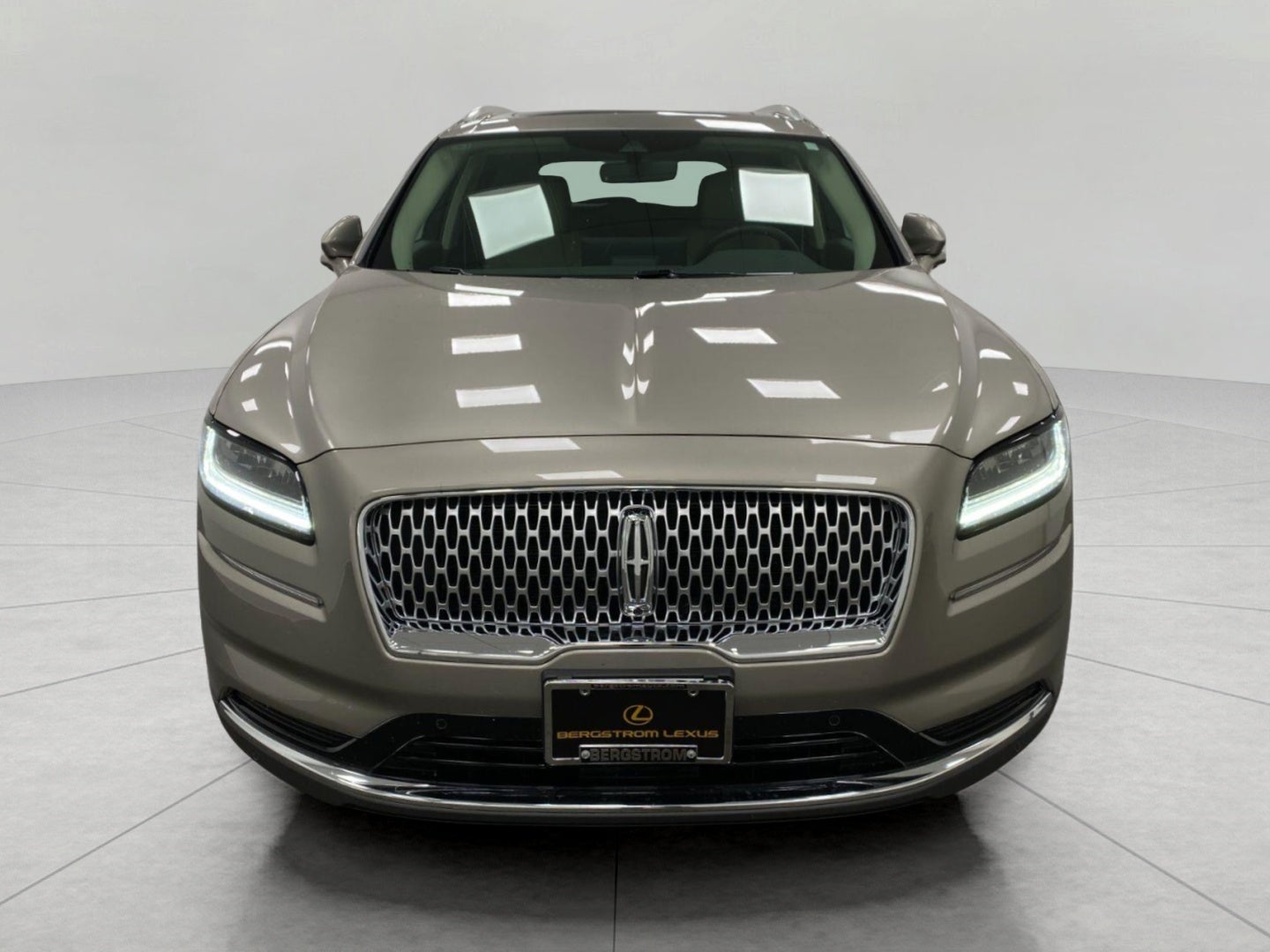 2023 Lincoln Nautilus Reserve AWD
