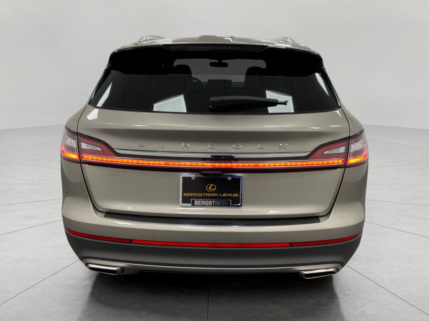 2023 Lincoln Nautilus Reserve AWD