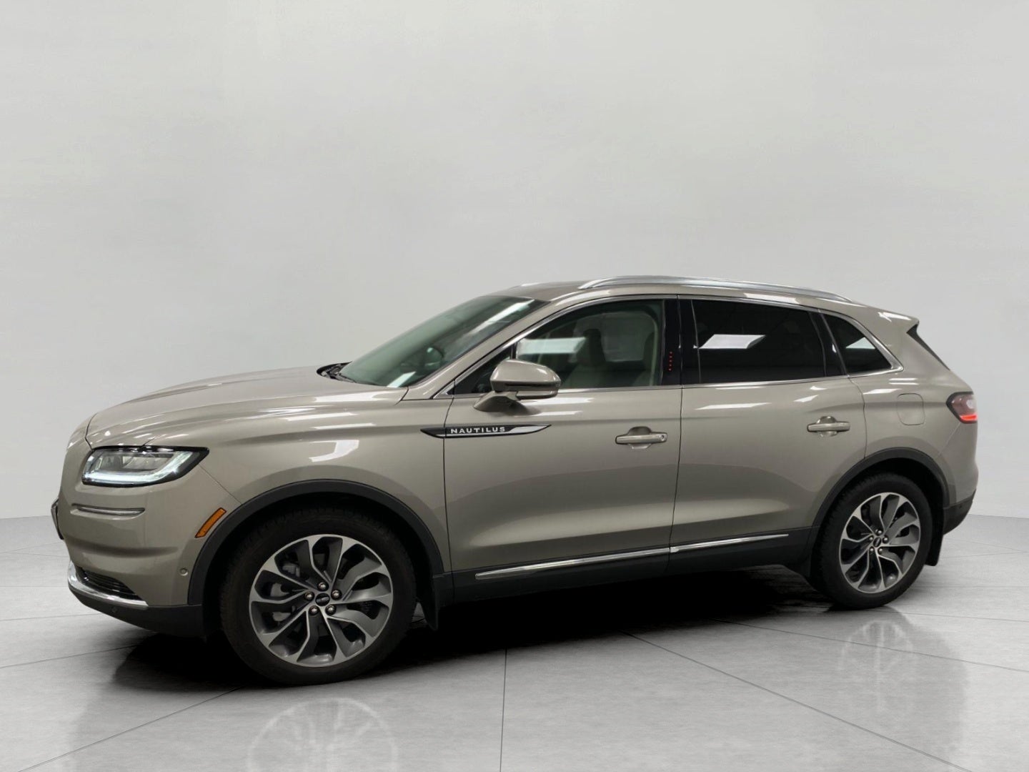 2023 Lincoln Nautilus Reserve AWD