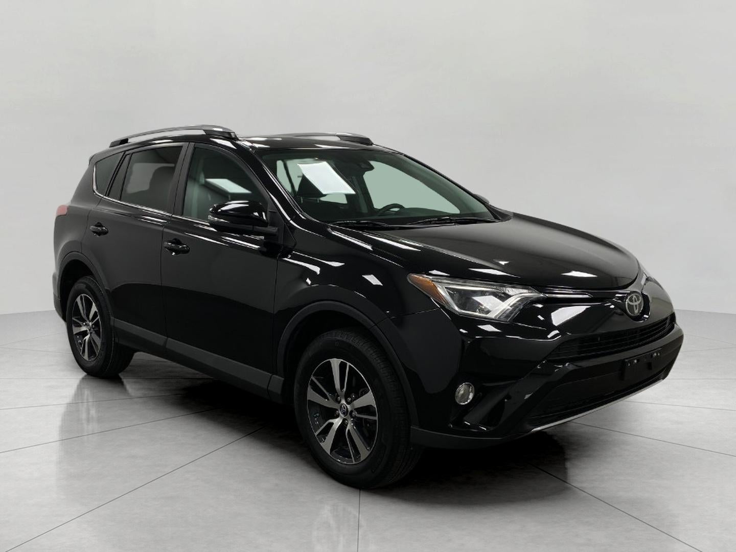 2017 Toyota RAV4 XLE AWD