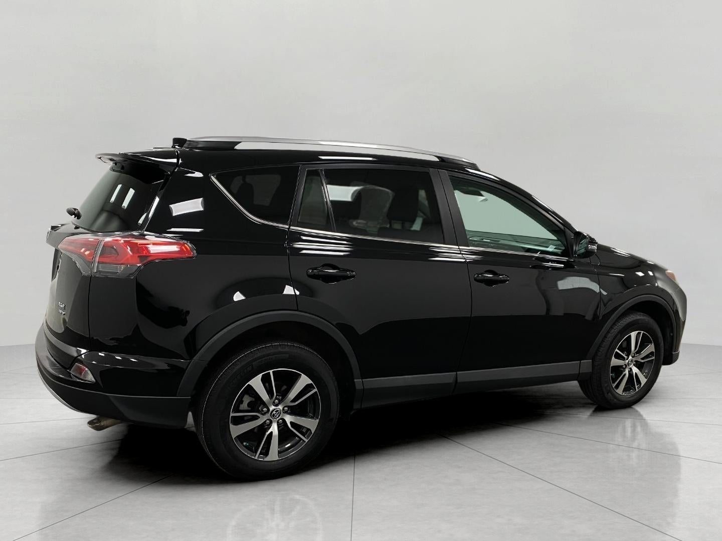 2017 Toyota RAV4 XLE AWD