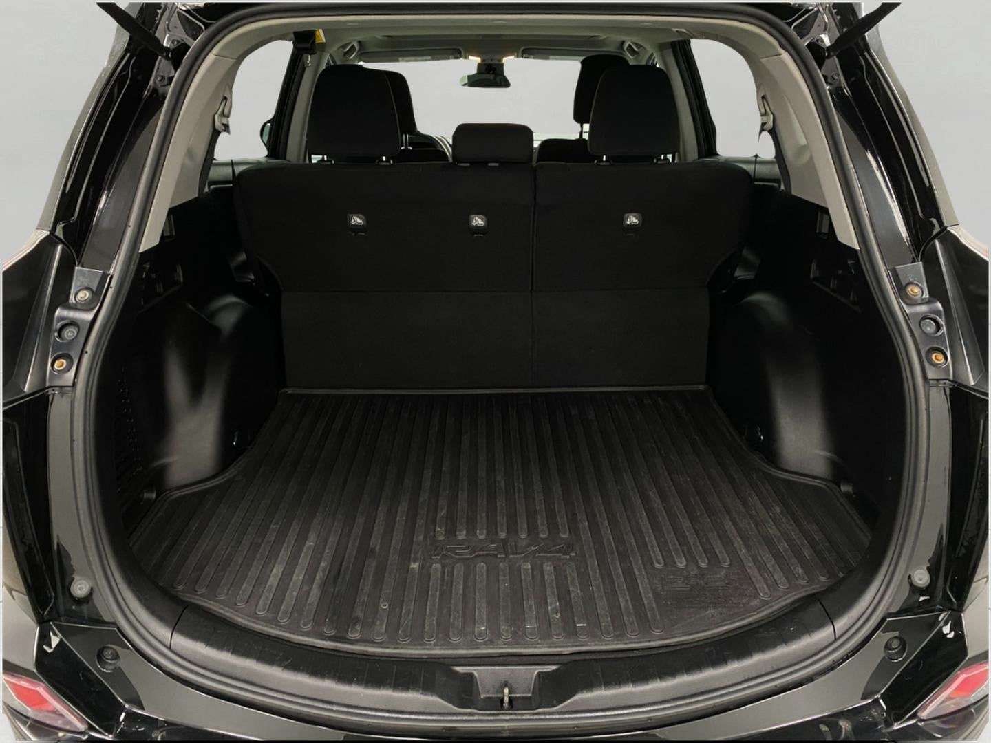 2017 Toyota RAV4 XLE AWD