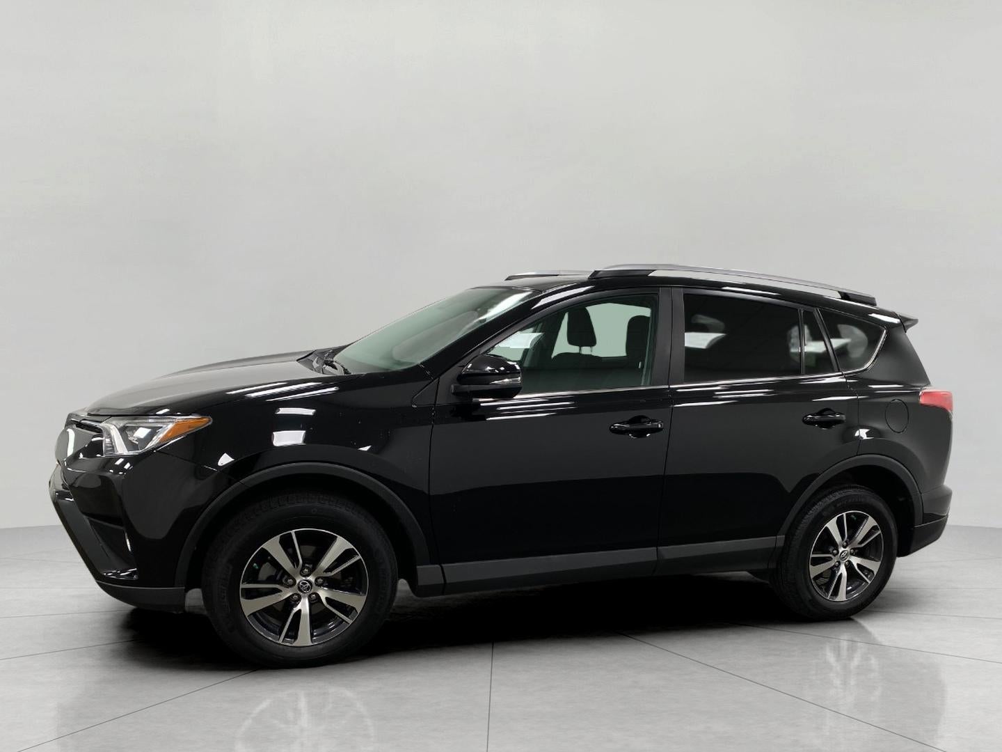 2017 Toyota RAV4 XLE AWD