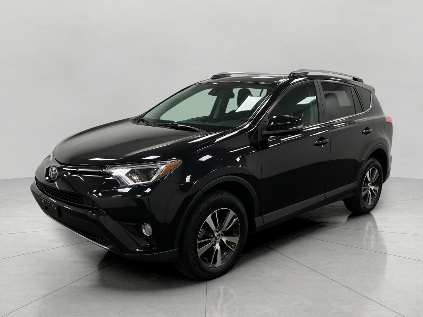 2017 Toyota RAV4 XLE AWD