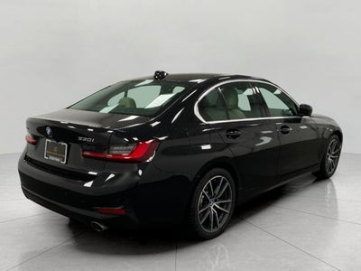 2022 BMW 3 Series 330i xDrive Sedan North America