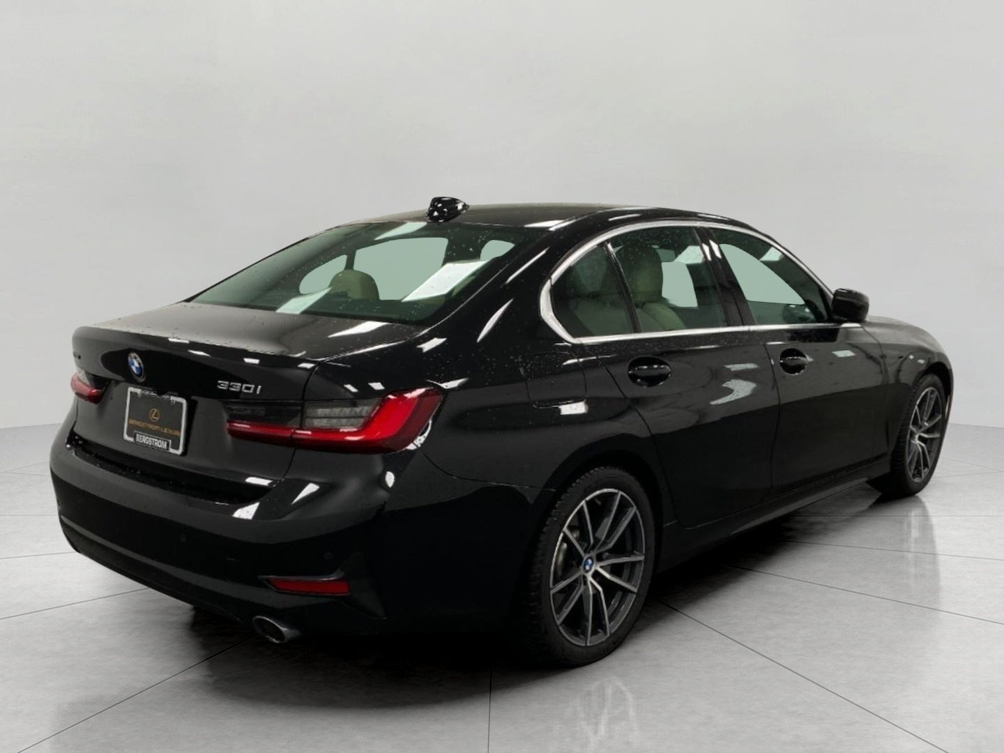 2022 BMW 3 Series 330i xDrive Sedan North America