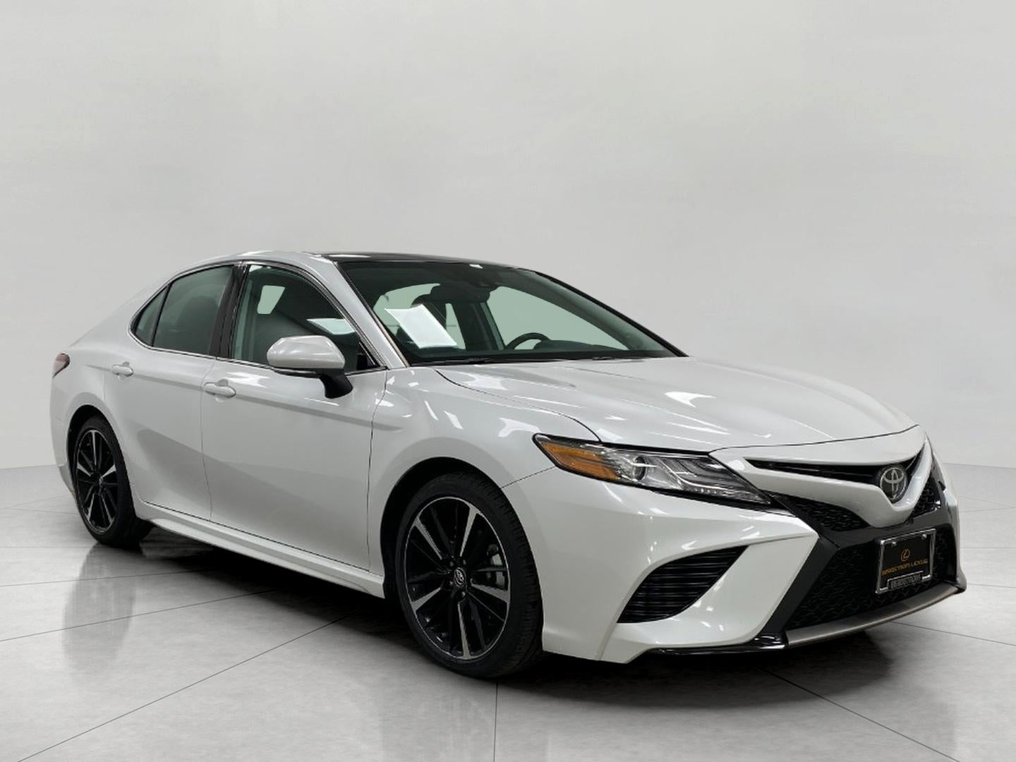 2019 Toyota Camry XSE Auto