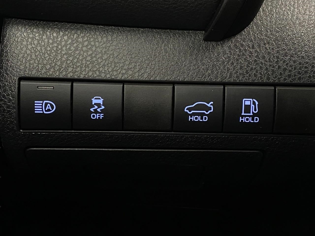 2019 Toyota Camry XSE Auto