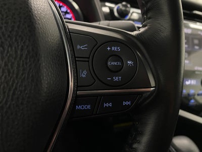 2019 Toyota Camry XSE Auto