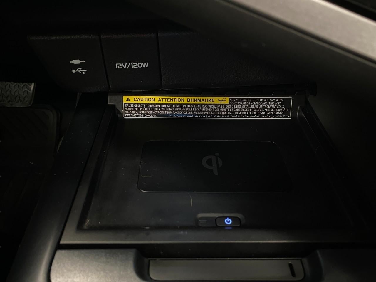 2019 Toyota Camry XSE Auto