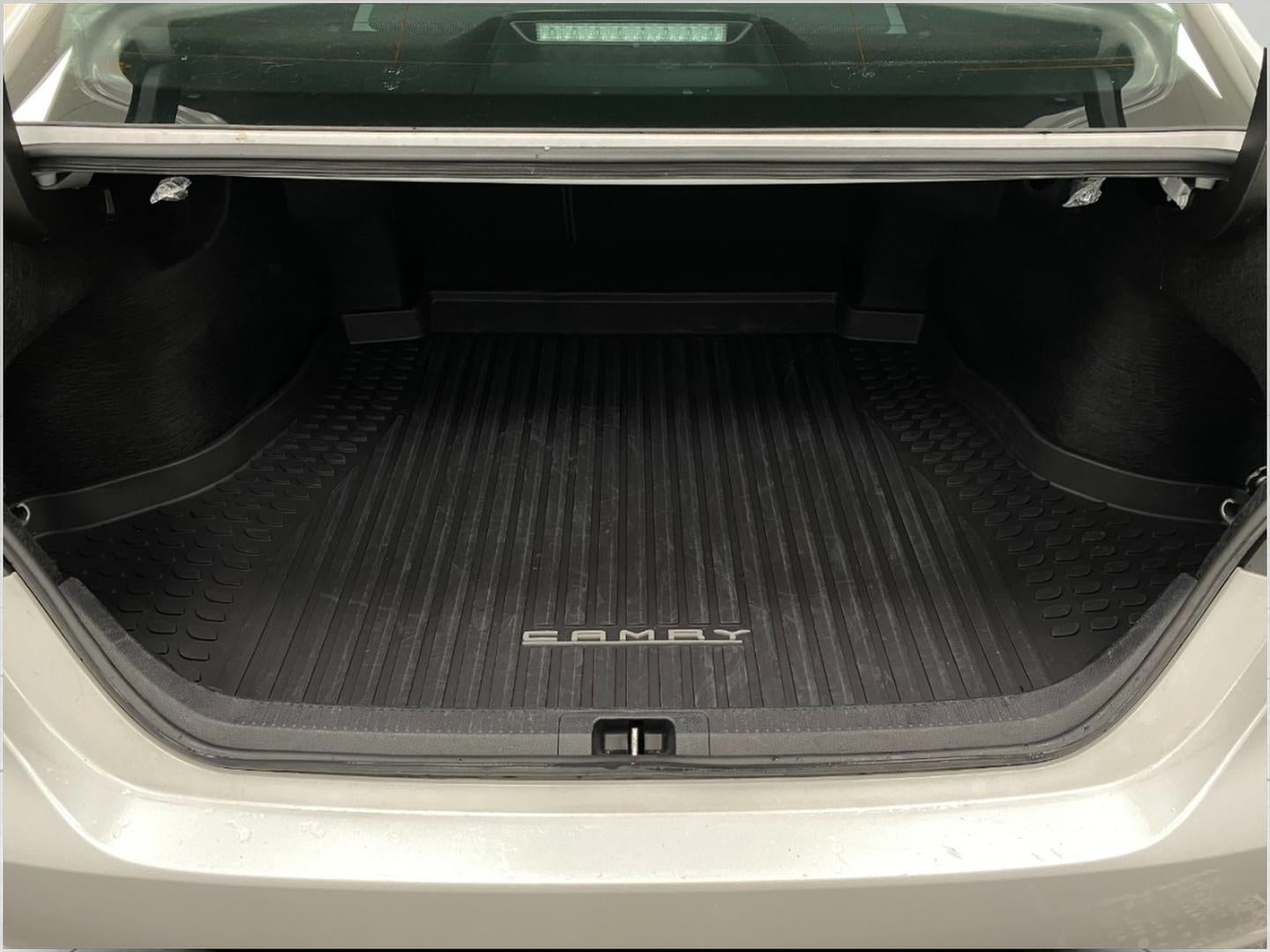 2019 Toyota Camry XSE Auto