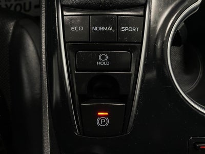 2020 Toyota Camry XLE Auto AWD