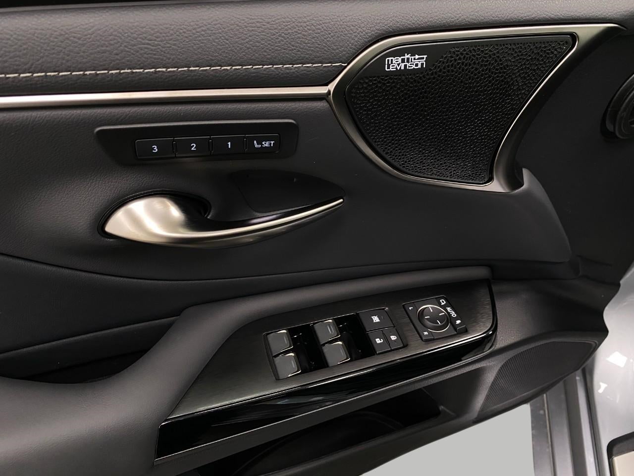 2025 Lexus ES ES 350 Ultra Luxury FWD