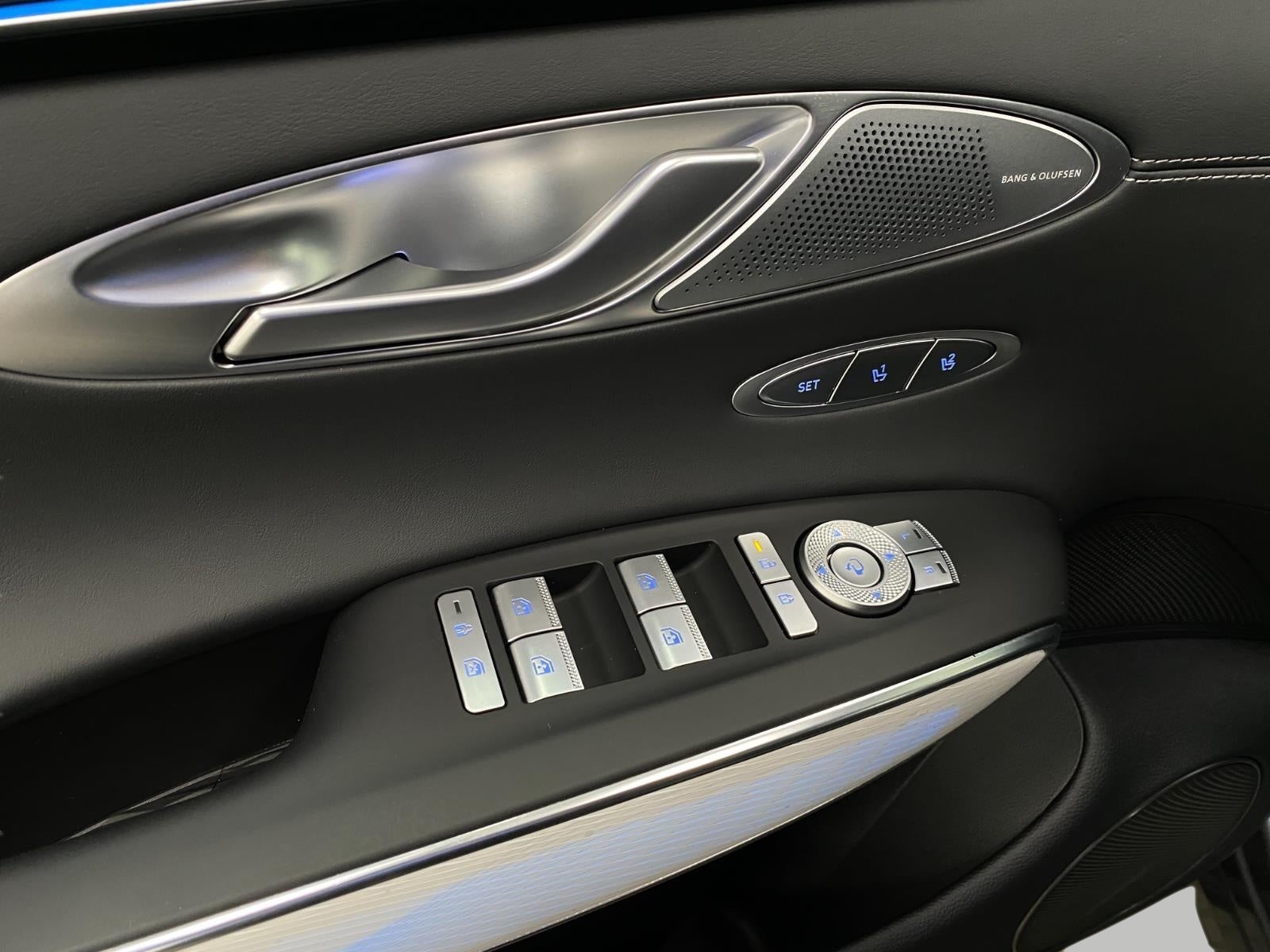 2026 Genesis GV70 2.5T Advanced AWD