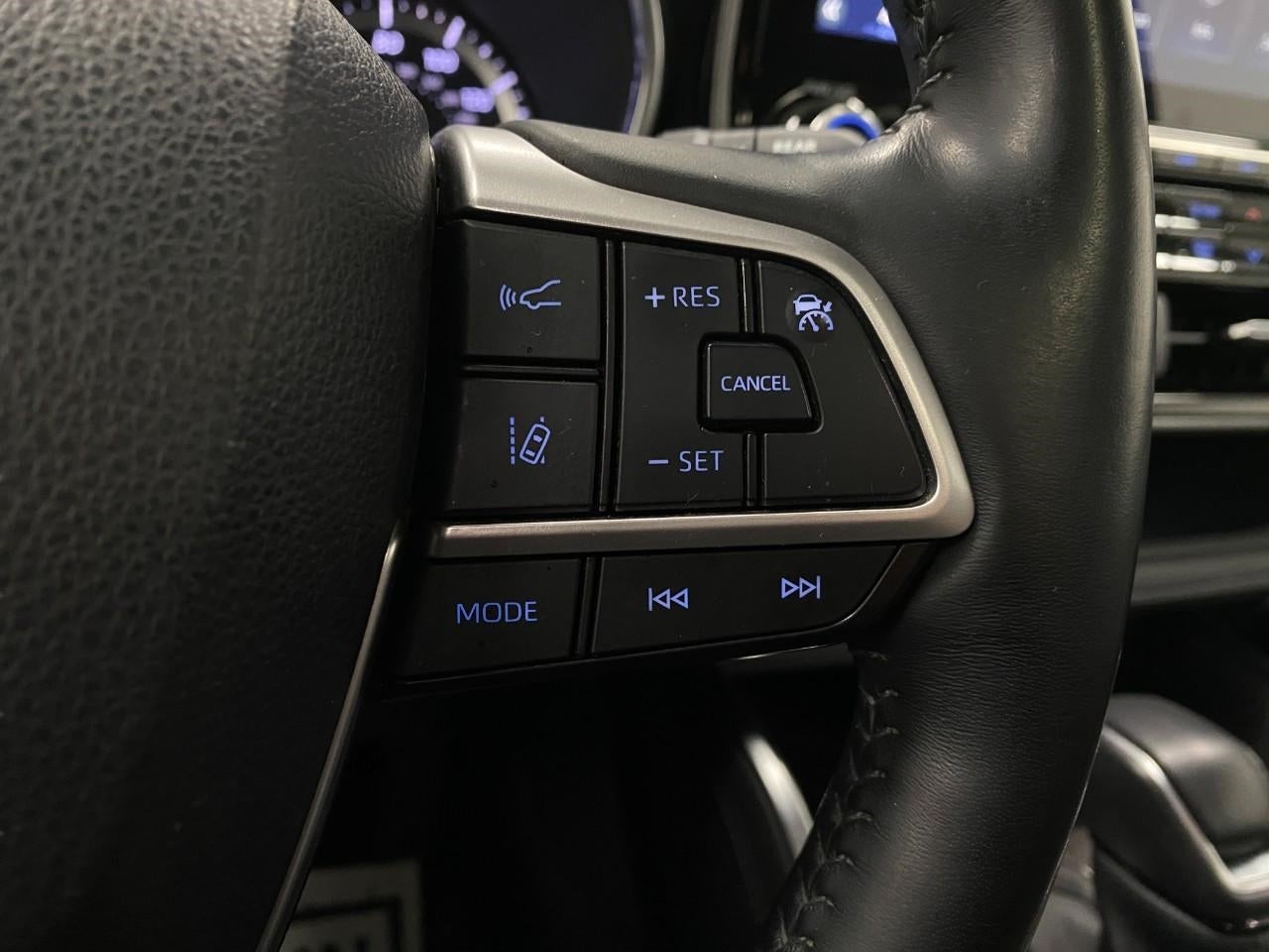 2022 Toyota Highlander Hybrid Platinum AWD