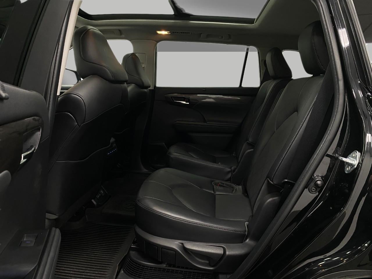 2022 Toyota Highlander Hybrid Platinum AWD