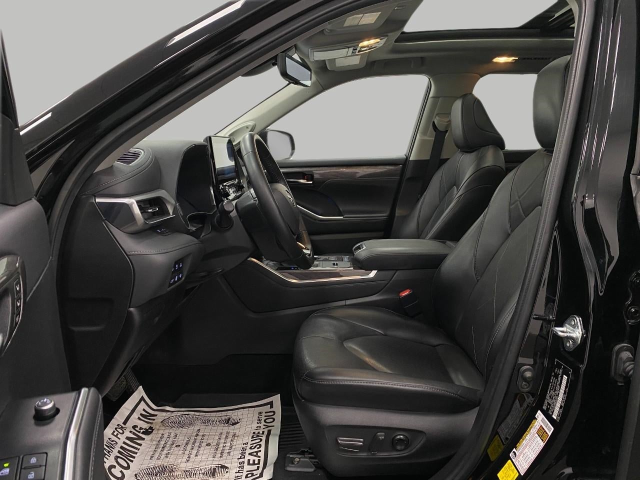 2022 Toyota Highlander Hybrid Platinum AWD