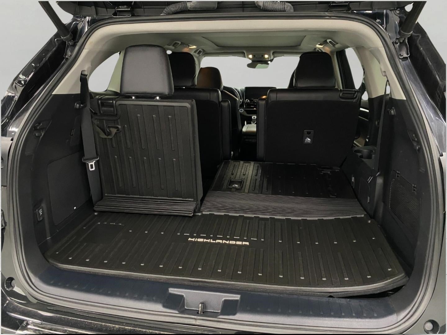 2022 Toyota Highlander Hybrid Platinum AWD