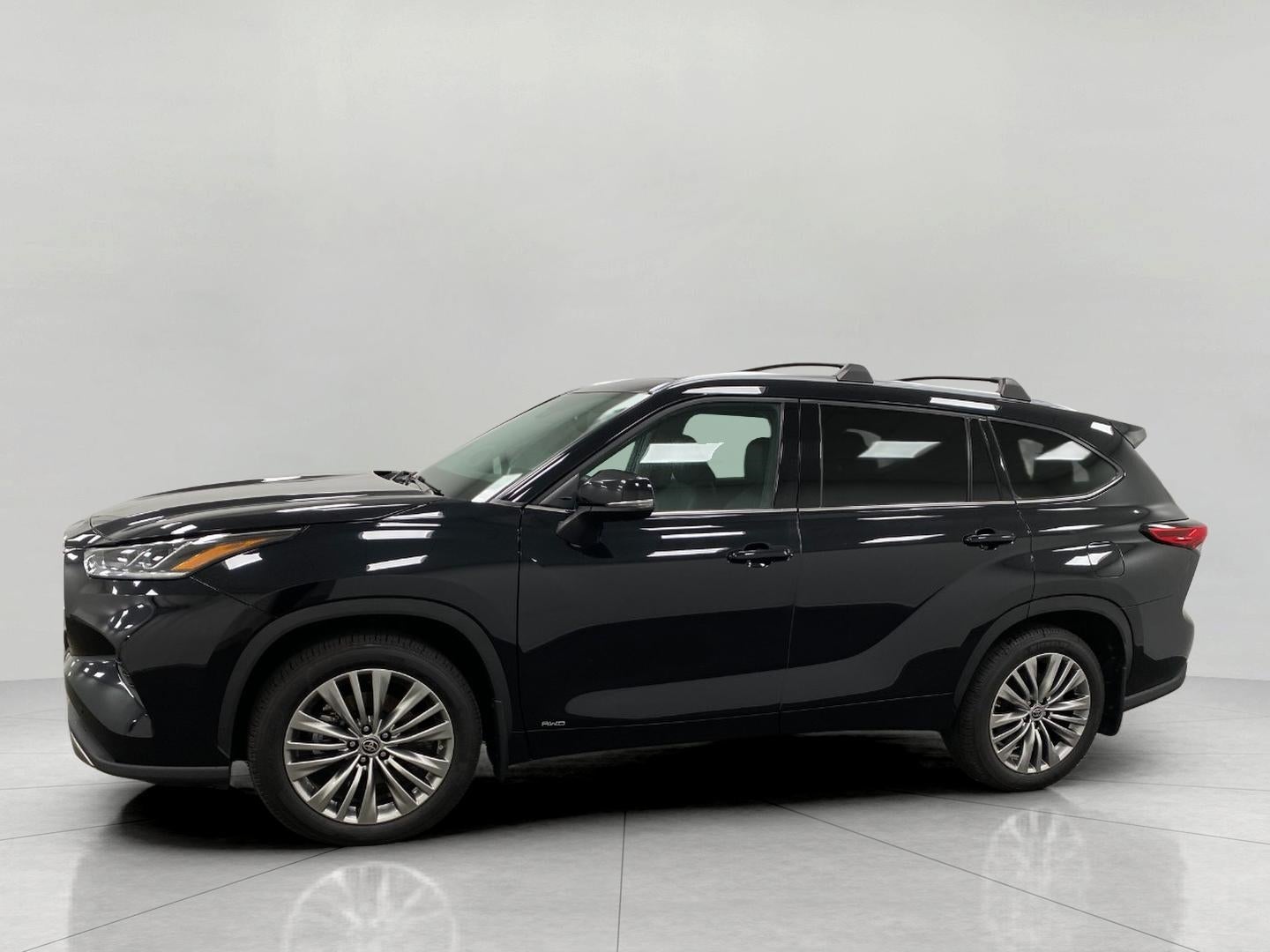 2022 Toyota Highlander Hybrid Platinum AWD