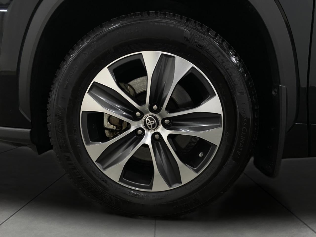 2021 Toyota Highlander XLE AWD