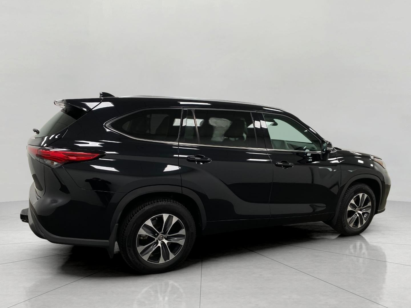 2021 Toyota Highlander XLE AWD