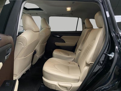 2021 Toyota Highlander XLE AWD