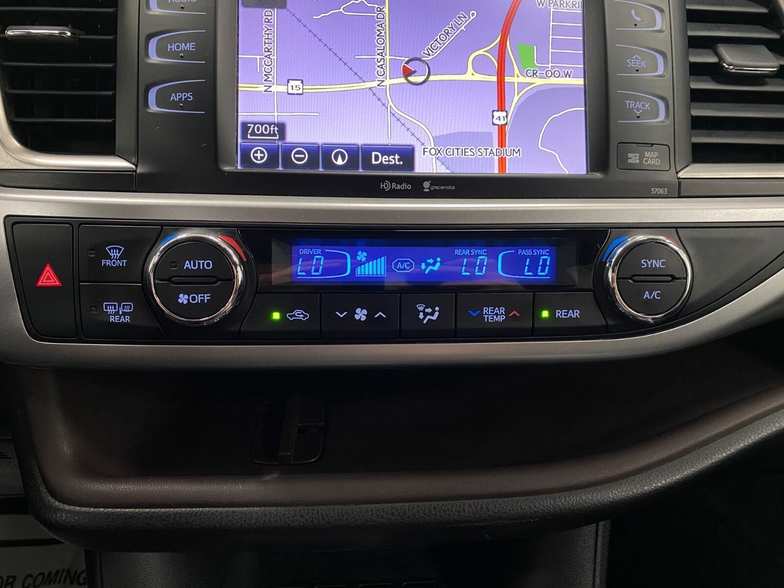 2015 Toyota Highlander AWD 4dr V6 XLE