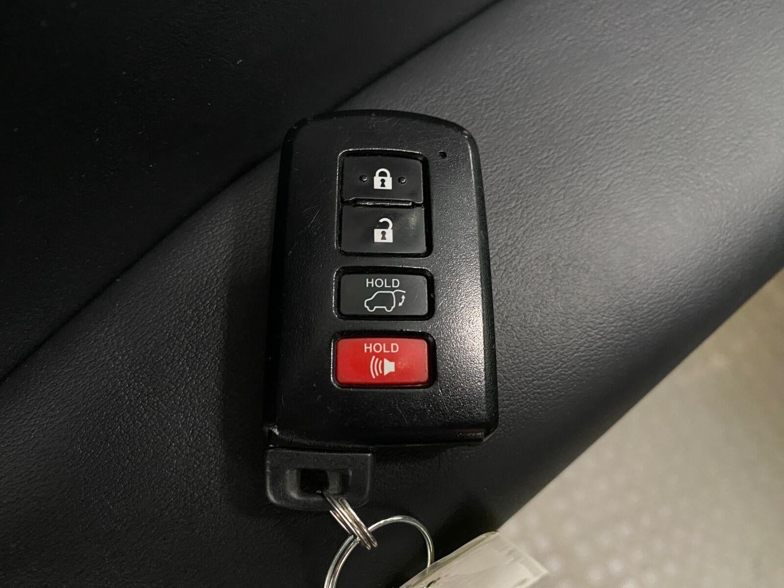 2015 Toyota Highlander AWD 4dr V6 XLE