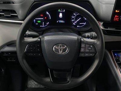 2022 Toyota Sienna LE FWD 8-Passenger