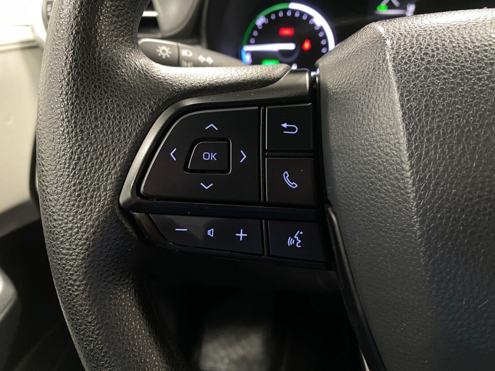 2022 Toyota Sienna LE FWD 8-Passenger