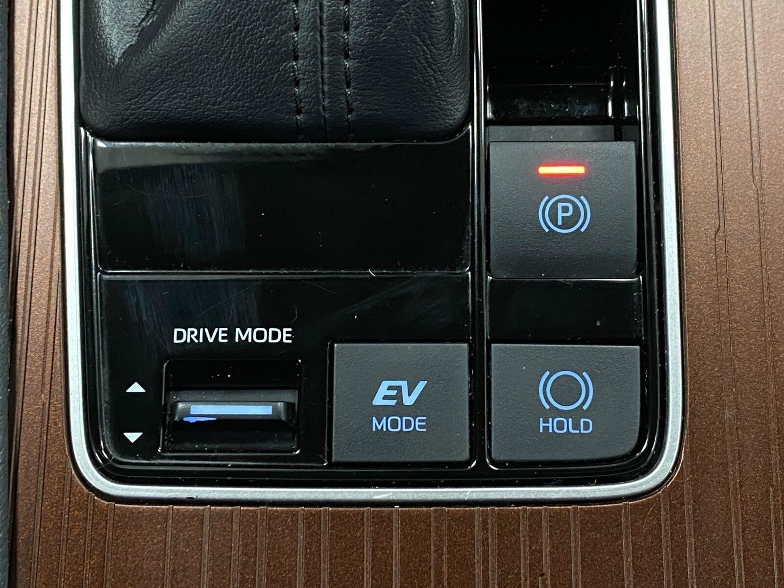 2022 Toyota Sienna LE FWD 8-Passenger