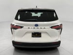 2022 Toyota Sienna LE FWD 8-Passenger
