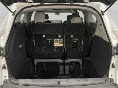 2022 Toyota Sienna LE FWD 8-Passenger
