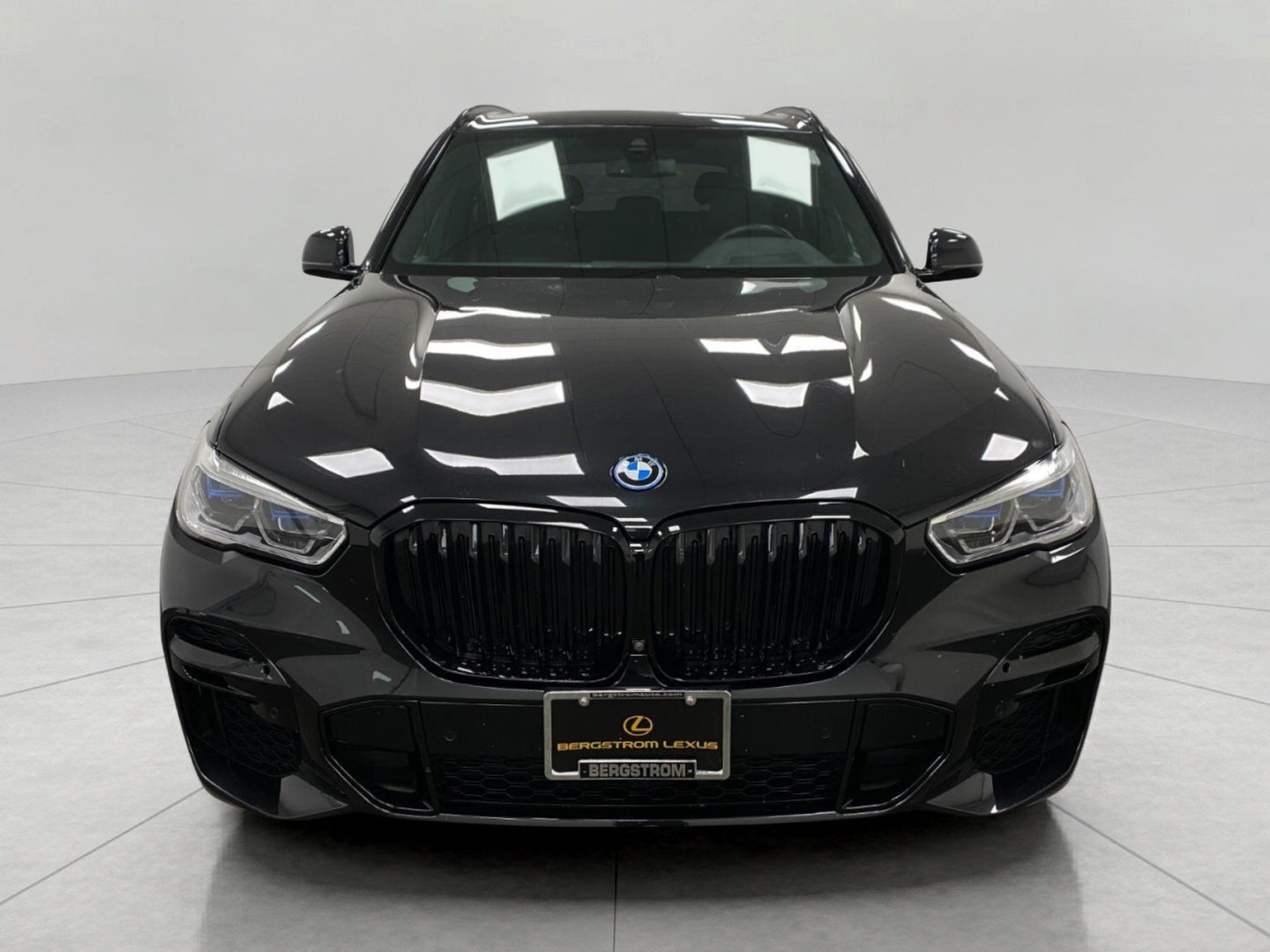 2023 BMW X5 xDrive45e Plug-In Hybrid