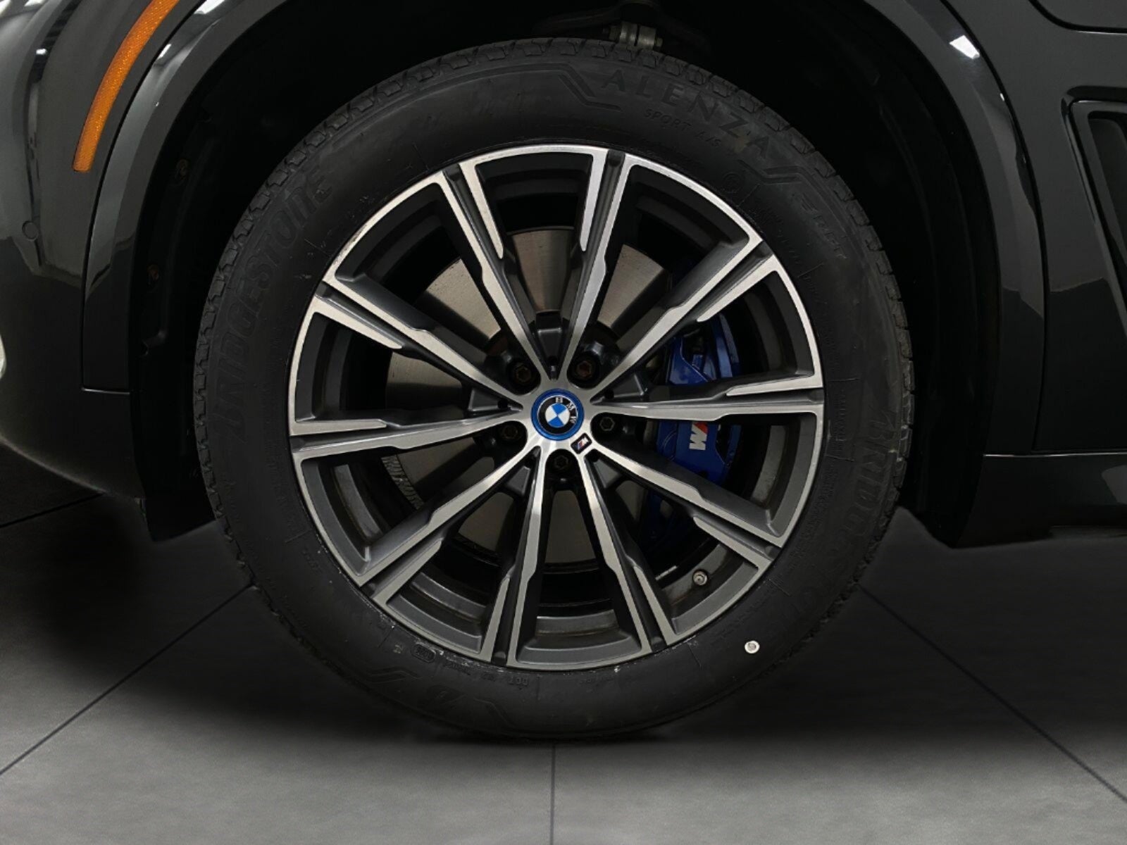 2023 BMW X5 xDrive45e Plug-In Hybrid