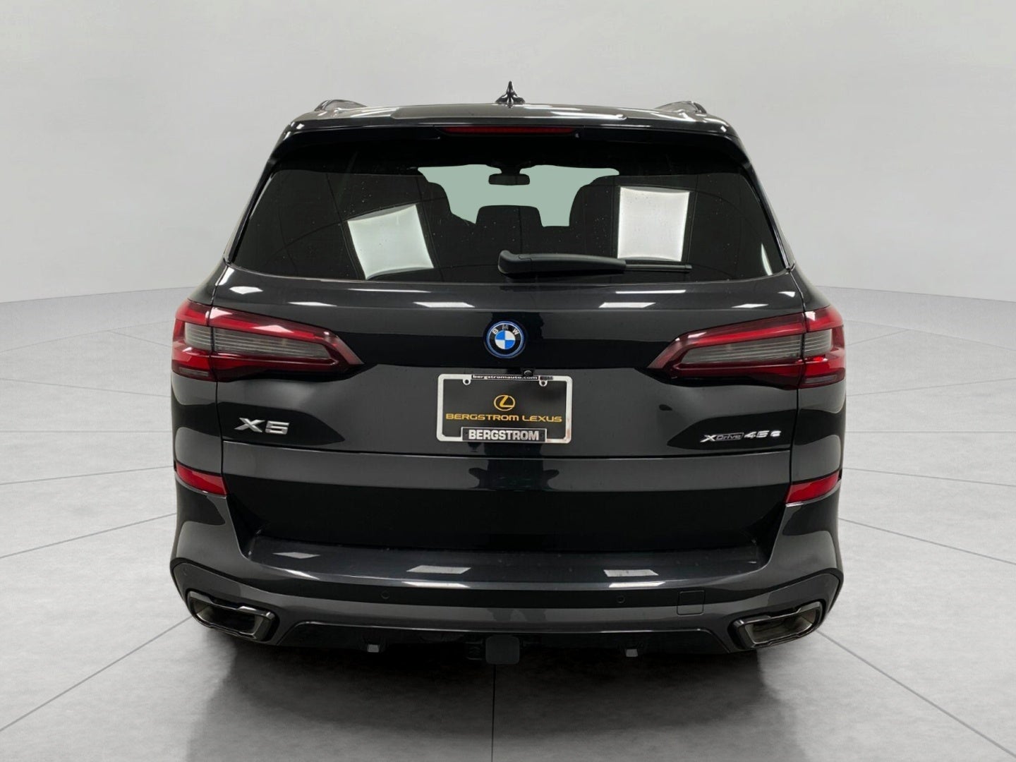 2023 BMW X5 xDrive45e Plug-In Hybrid