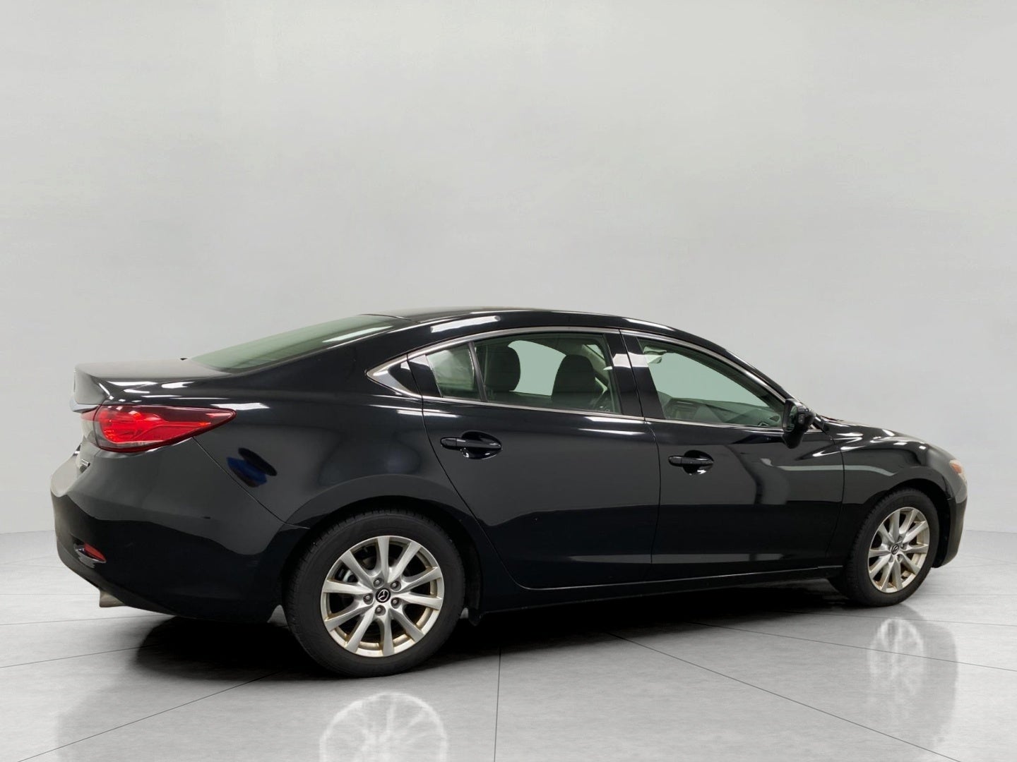 2015 Mazda Mazda6 4dr Sdn Auto i Sport