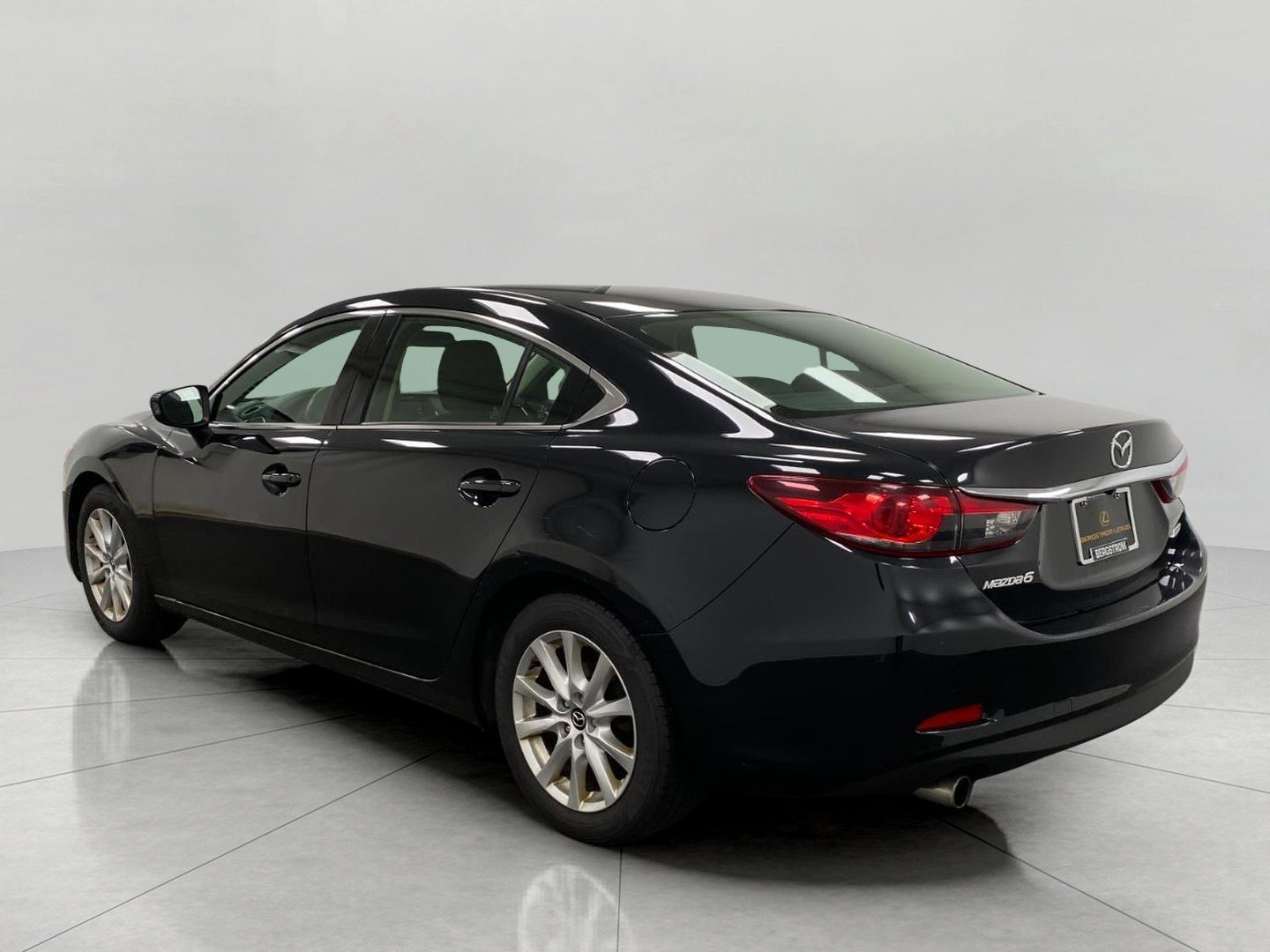 2015 Mazda Mazda6 4dr Sdn Auto i Sport